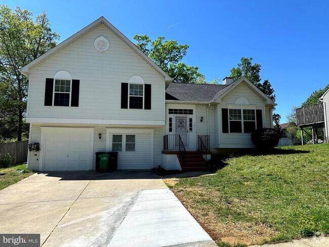 Building Photo - 7211 Mt Forest Terrace Rental