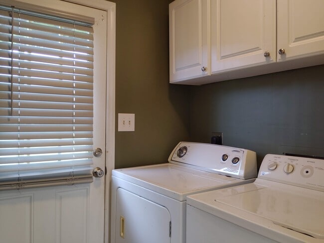 Photo - 755 Burcale Rd Unidad F1