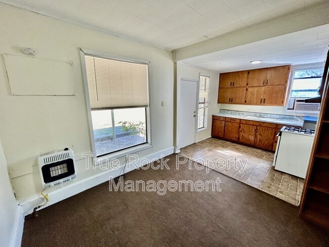 Photo - 18541 8th St