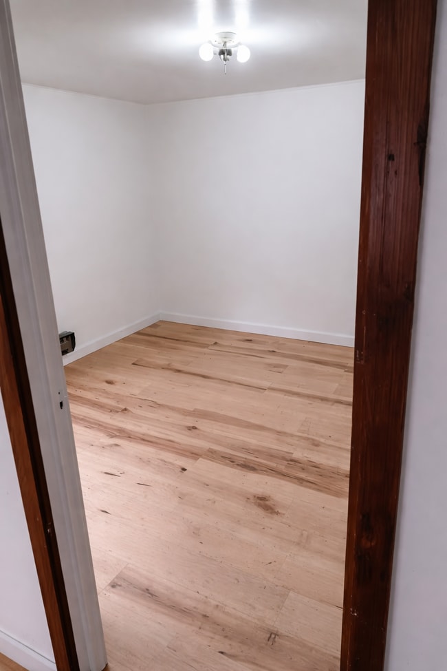 Photo - 2550 Silver Lake Rd