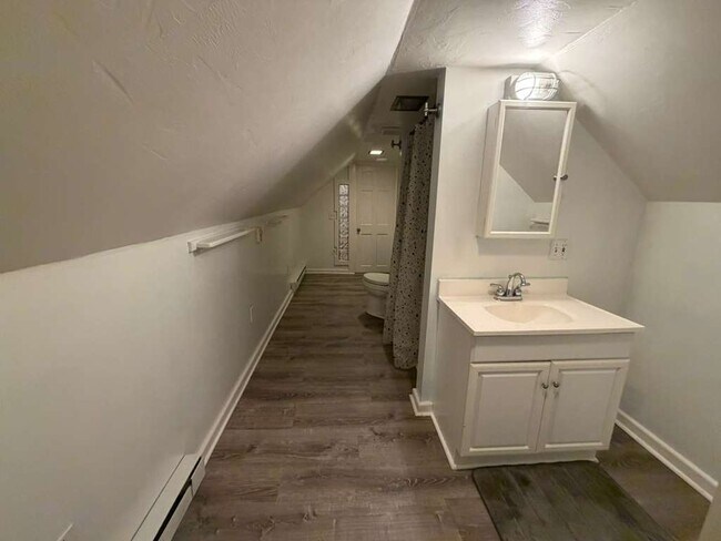 Photo - 8 Central St Unit Apt 3