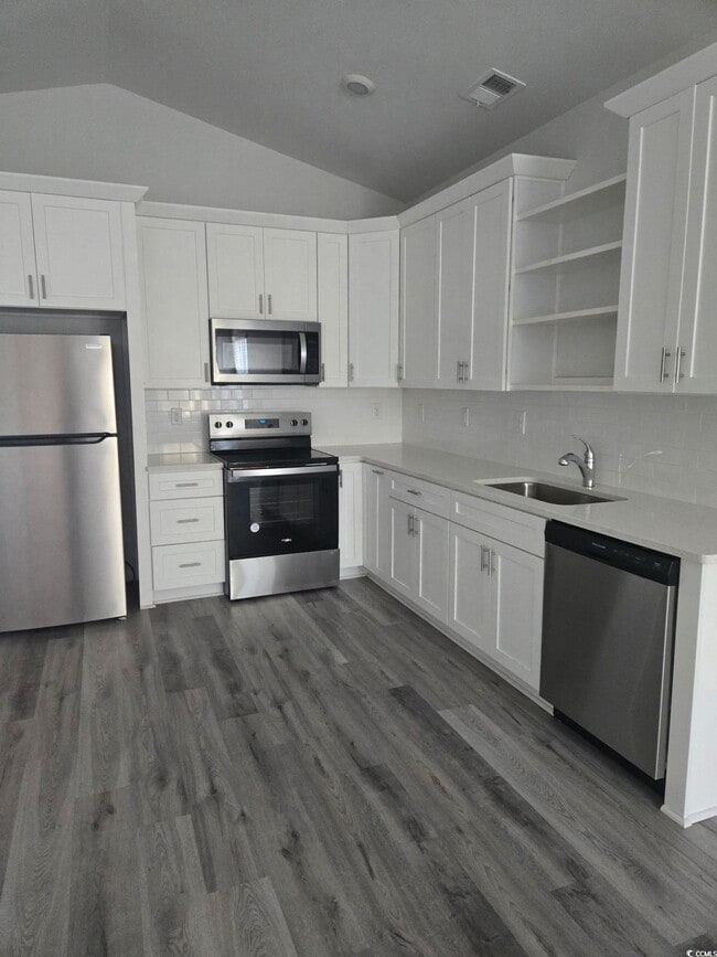 Photo - 2027 6th Ave