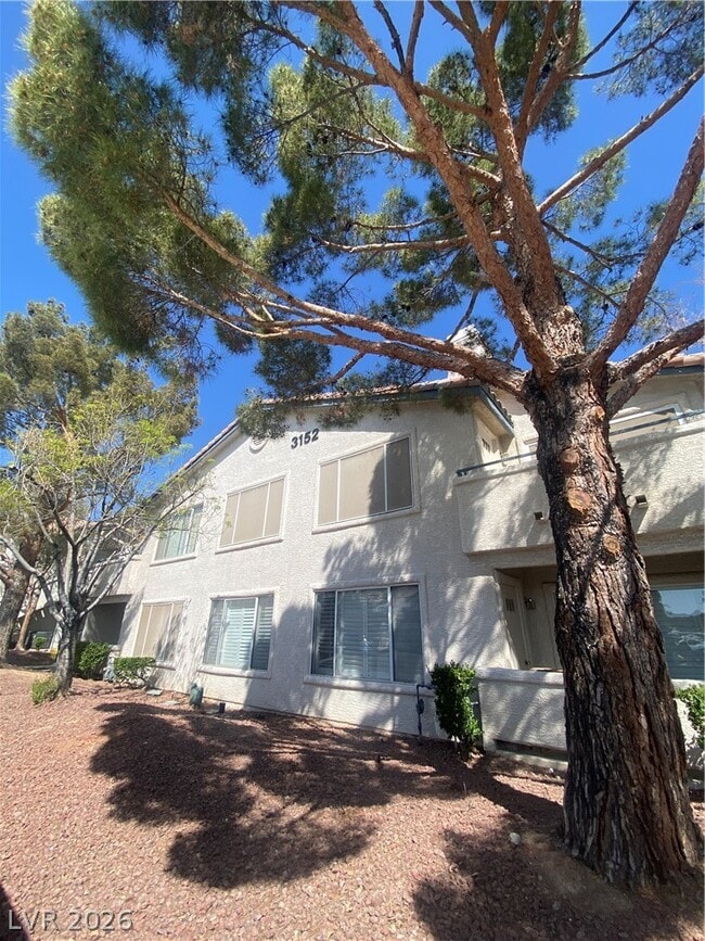 Building Photo - 3152 Tarpon Unit 204