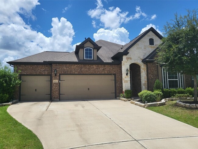 Building Photo - 10702 Crestwood Point Cir Rental