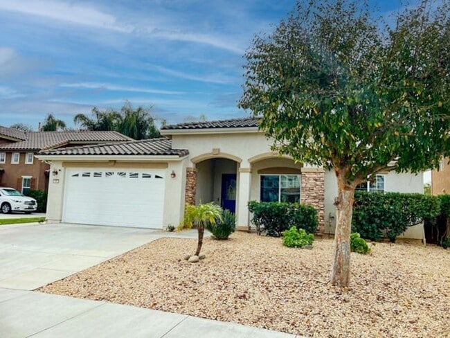 Photo - COMING SOON! Welcome home! 3 bedroom Winchester home for LEASE!