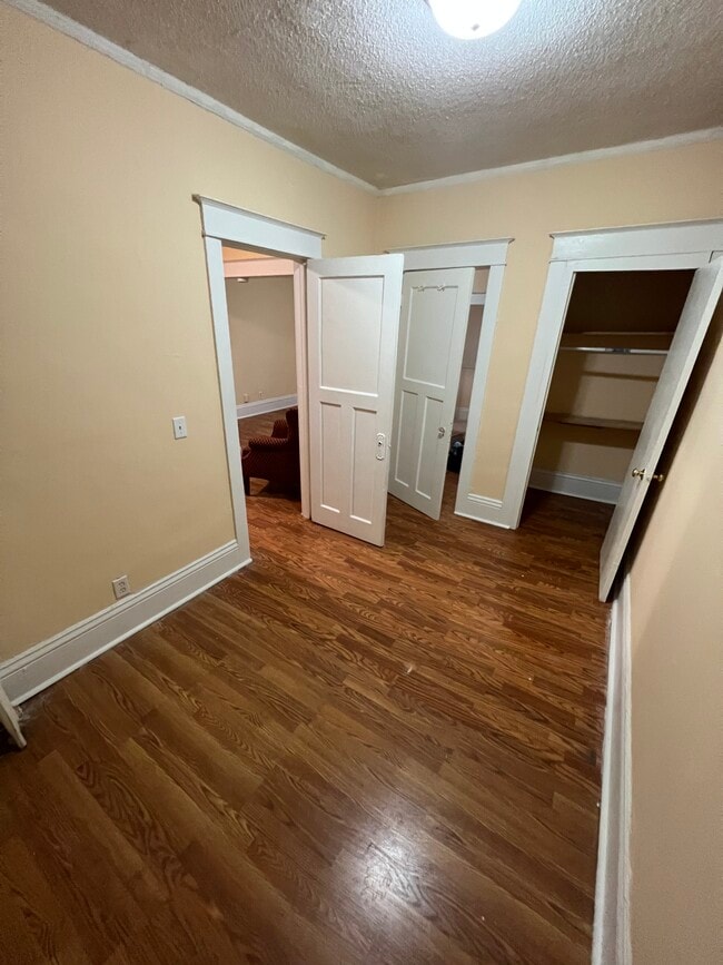 Photo - 1571 Sherburne Ave