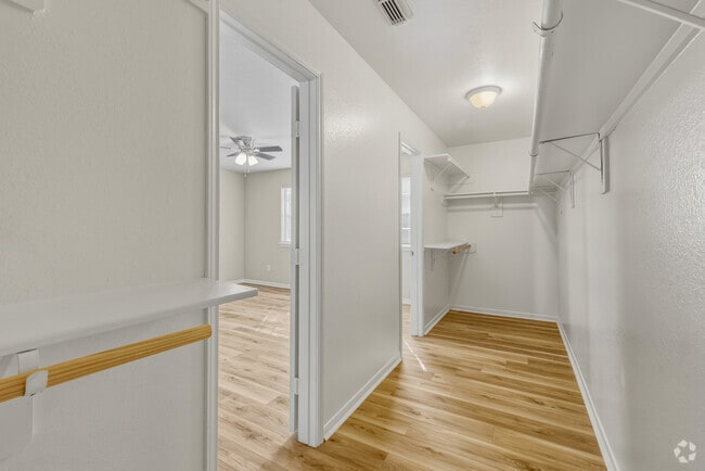 3BR, 2.5BA - 1,800SF - Primary Bedroom Closet