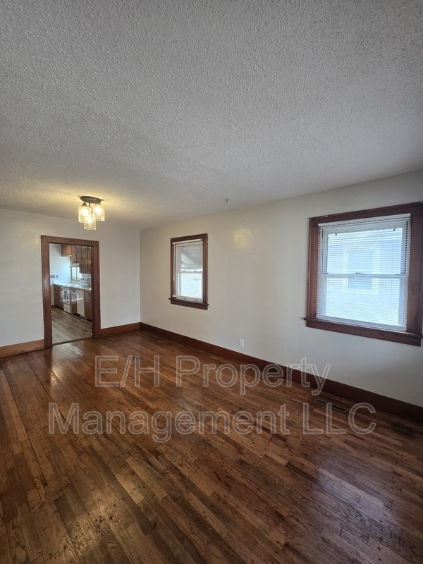 Photo - 526 N Martinson Ave