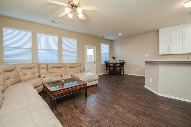 Photo - 6058 Shelbourne Park Ln Rental