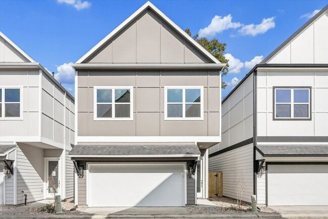 Building Photo - Brand New Construction Clark Meadows