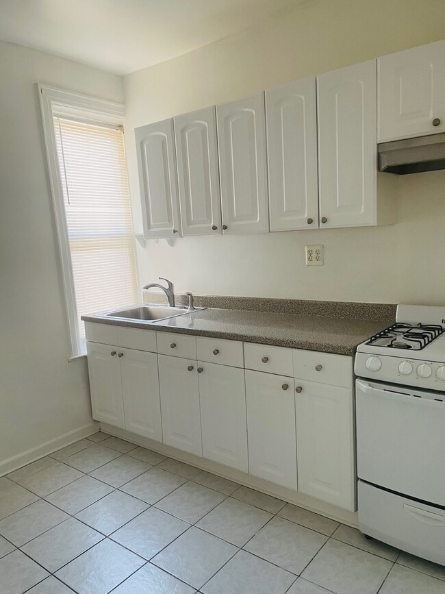 Photo - 31-44 35th Street