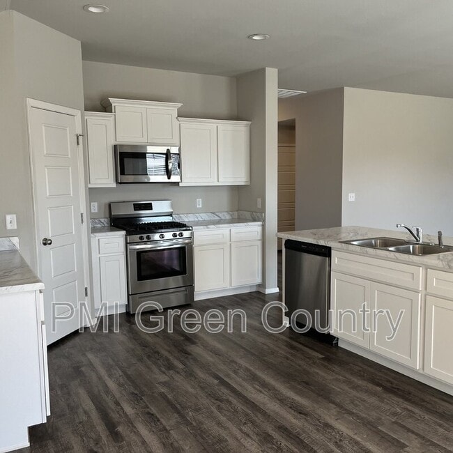 Photo - 8506 E 161st Pl S