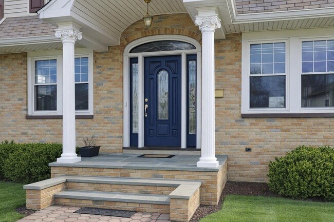 Photo - 48 Marinus St