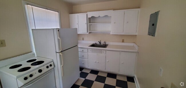Building Photo - 2 Bedroom Duplex Rental