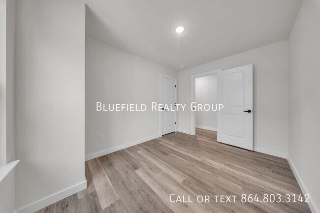 267 Vanderbilt Rd