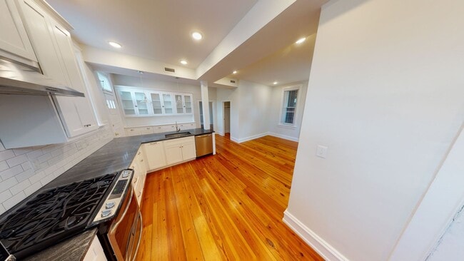 Photo - 2215 Monument Ave