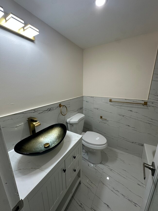 Photo - 465 Swallow Dr Unidad #11