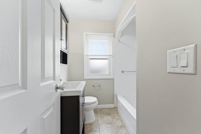 Photo - 4669 17th St