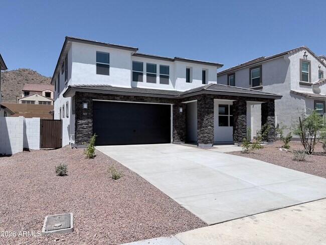 7022 W Pinnacle Vista Dr