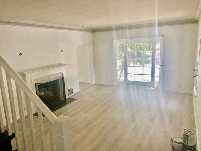 Living Room - 10461 Ashton Ave