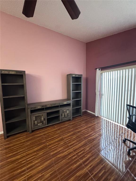 Photo - 138 Pinewood Cir