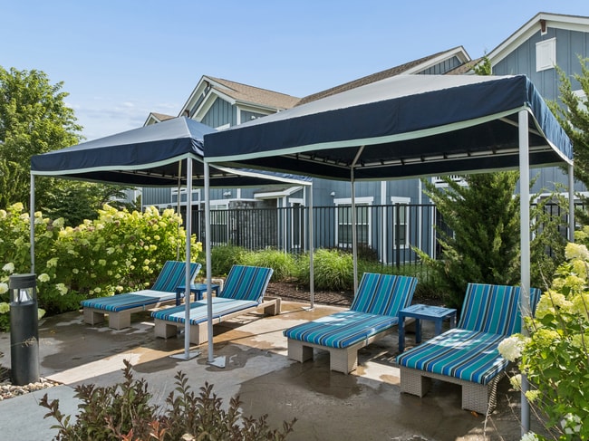 Pool & Sundeck - The Landing at Tiffany Springs