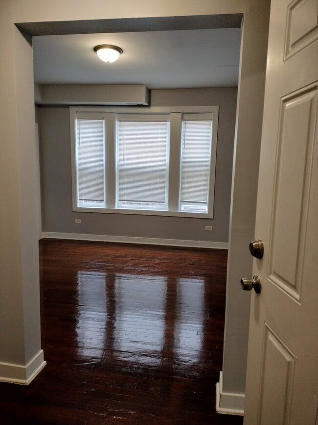 Photo - 6603 S Bishop St