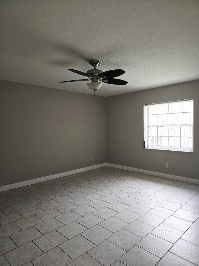 Photo - 1406 White Pine Dr