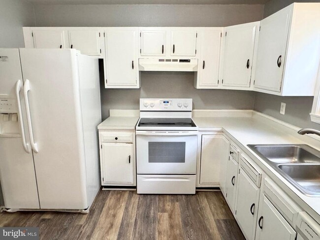 Photo - 814 Sledgehammer Dr