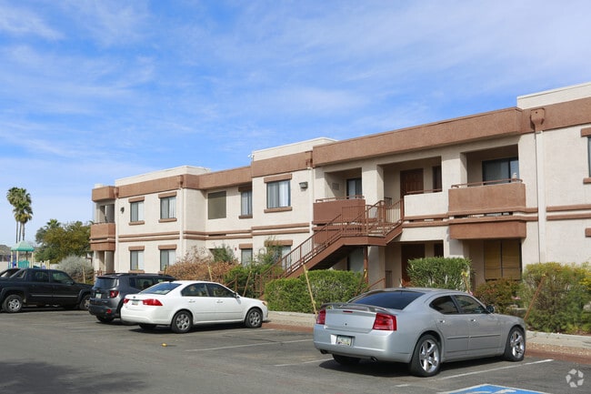 Photo - 2485 N Alvernon Way