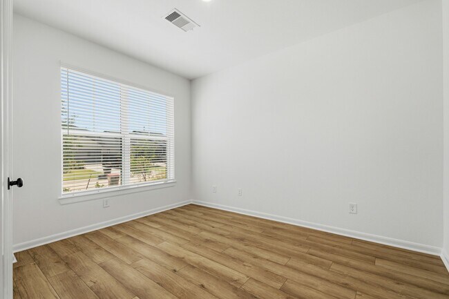 Photo - 17043 Luminous Ln