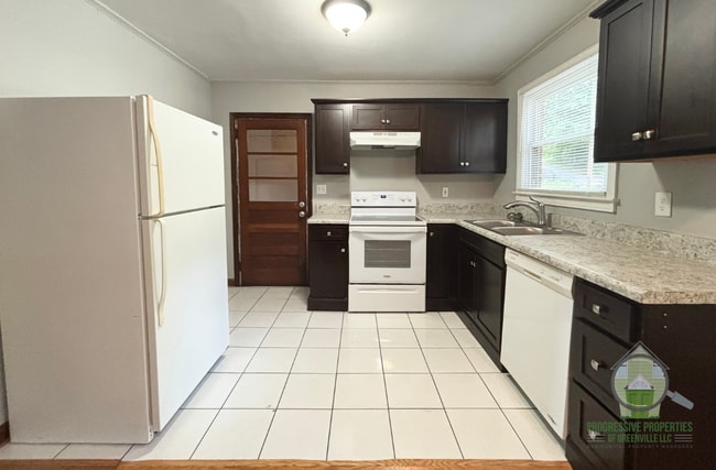 Photo - 206 Von Hollen Dr