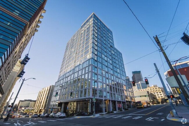 Building Photo - 2 bedroom in Seattle WA 98104 Unit 812 Rental