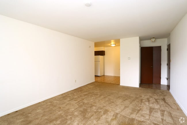 1BR, 1BA - Living Room - St. Charles Place Apartments