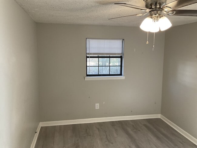 Photo - 116 Plaza Dr