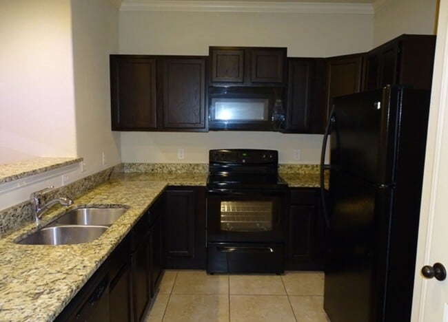 Photo - 6619 Arancione Ave