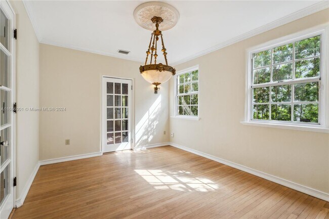 Photo - 1231 Ferdinand St