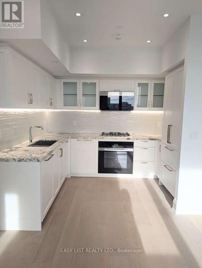 Photo - 505 Glencairn Ave Unit 220