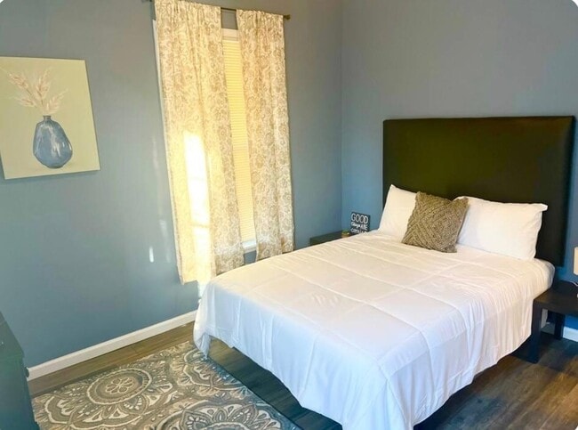 Photo - 269 Looney Ave