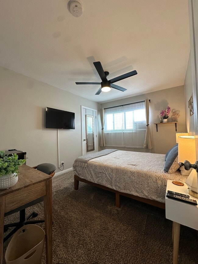 514 Luna Dr