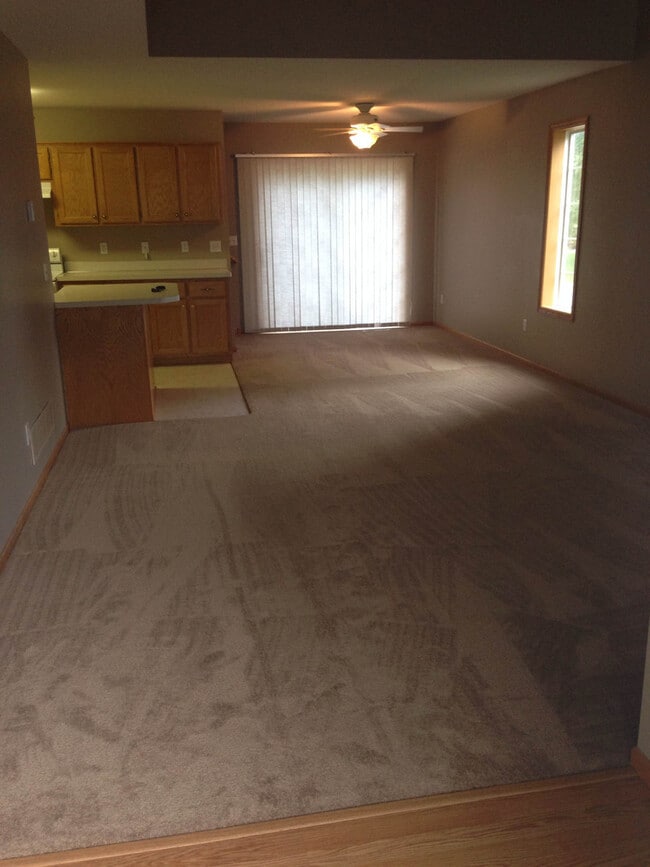 Photo - End Unit 3 bed finished basement Town Home
