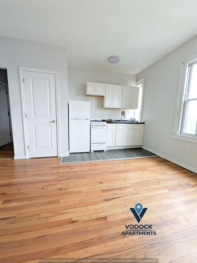 Photo - 39 Charter Oak Pl