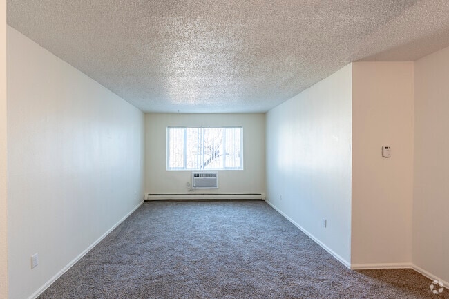 2BR, 2BA, 850SF - Living Room