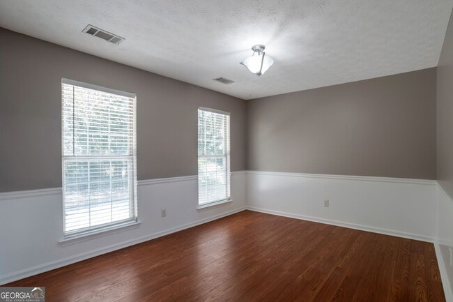 Photo - 90 Allen Oaks Way