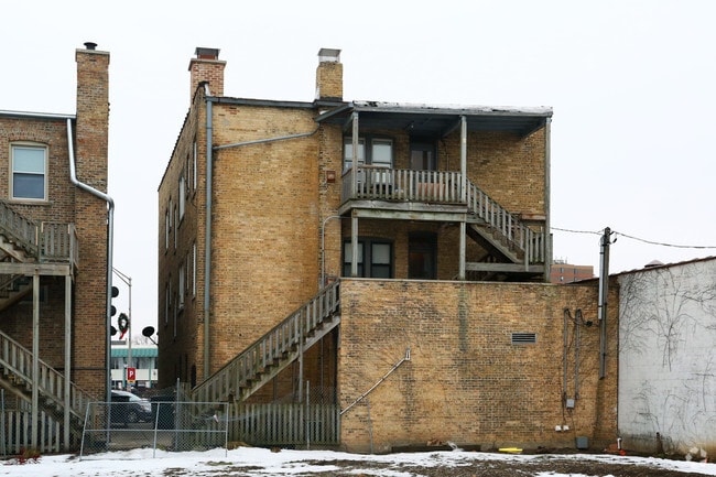 Photo - 12 E Northwest Hwy