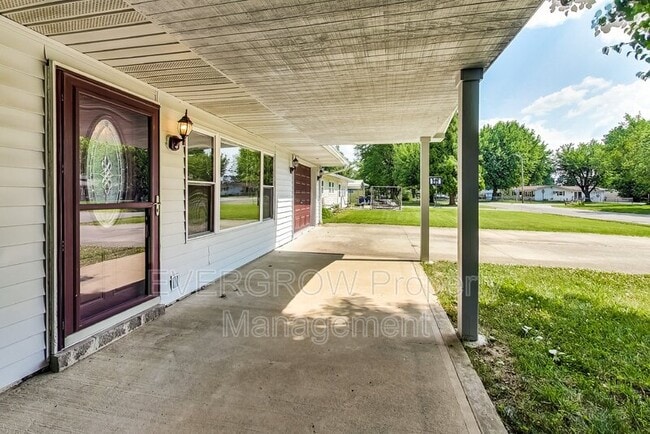 Photo - 205 Mooreland Dr