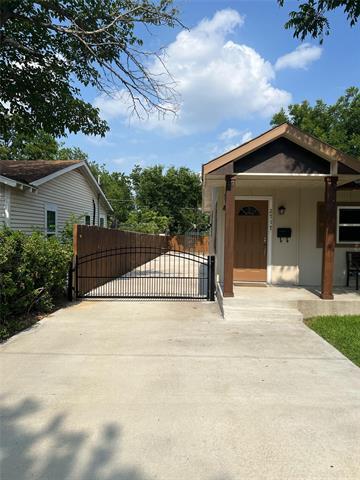 Photo - 2717 Townsend Dr
