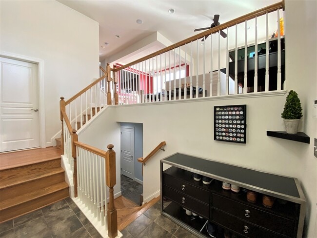 Photo - 3321 S Kemper Rd