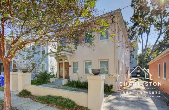 Building Photo - 455 Race St Unit B