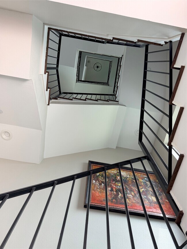 Photo - 4306 Center St